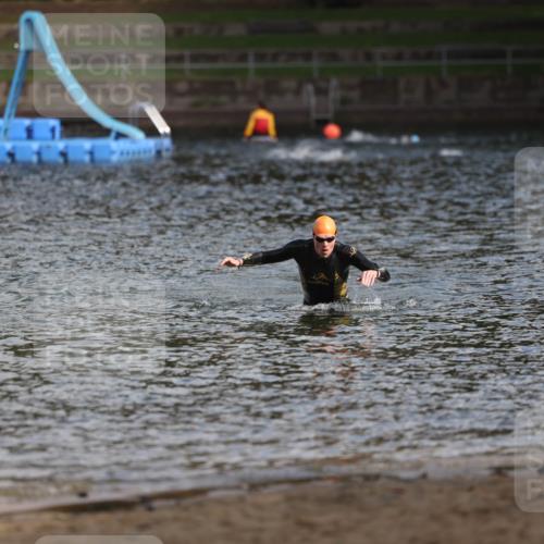 13.09.2026 - Stadtparktriathlon Mo-Foto http://msf.ph/oto/10259405 13.09.2026 11:28:35 Schwimmen 834, 840 meine-sportfotos.de