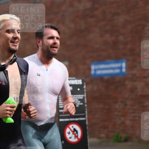 13.09.2026 - Stadtparktriathlon Mo-Foto http://msf.ph/oto/10259416 13.09.2026 11:57:15 Schwimmen 981, 1008, 1015 meine-sportfotos.de
