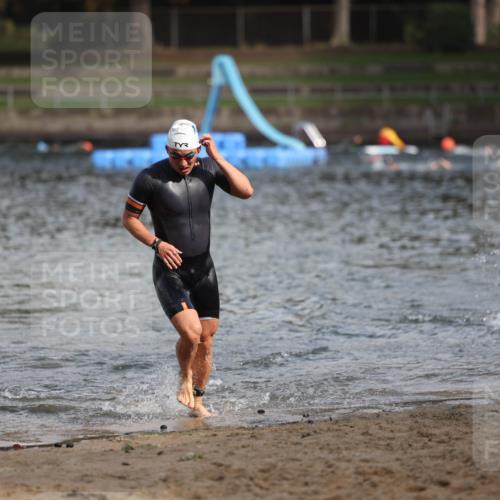 13.09.2026 - Stadtparktriathlon Mo-Foto http://msf.ph/oto/10259427 13.09.2026 11:28:40 Schwimmen 834, 840 meine-sportfotos.de