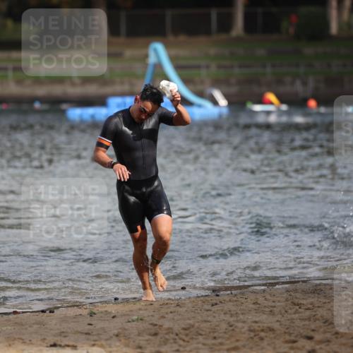 13.09.2026 - Stadtparktriathlon Mo-Foto http://msf.ph/oto/10259429 13.09.2026 11:28:40 Schwimmen 834, 840 meine-sportfotos.de