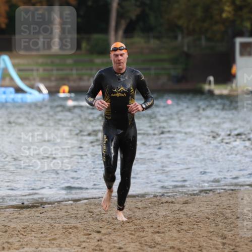 13.09.2026 - Stadtparktriathlon Mo-Foto http://msf.ph/oto/10259457 13.09.2026 11:28:44 Schwimmen 834, 840 meine-sportfotos.de