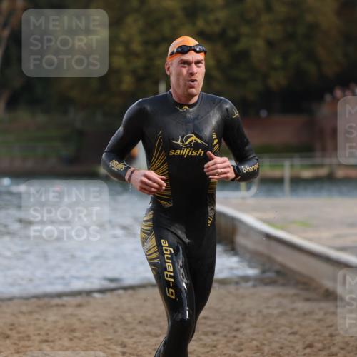 13.09.2026 - Stadtparktriathlon Mo-Foto http://msf.ph/oto/10259476 13.09.2026 11:28:47 Schwimmen 834, 840 meine-sportfotos.de