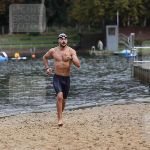 13.09.2026 - Stadtparktriathlon Mo-Foto http://msf.ph/oto/10259497 13.09.2026 11:58:02 Schwimmen 954 meine-sportfotos.de