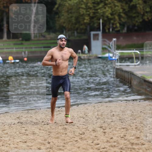 13.09.2026 - Stadtparktriathlon Mo-Foto http://msf.ph/oto/10259498 13.09.2026 11:58:02 Schwimmen 954 meine-sportfotos.de