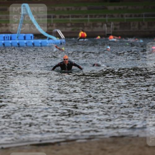 13.09.2026 - Stadtparktriathlon Mo-Foto http://msf.ph/oto/10259499 13.09.2026 11:29:13 Schwimmen  meine-sportfotos.de