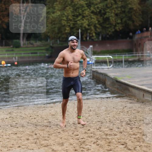13.09.2026 - Stadtparktriathlon Mo-Foto http://msf.ph/oto/10259502 13.09.2026 11:58:03 Schwimmen 954 meine-sportfotos.de