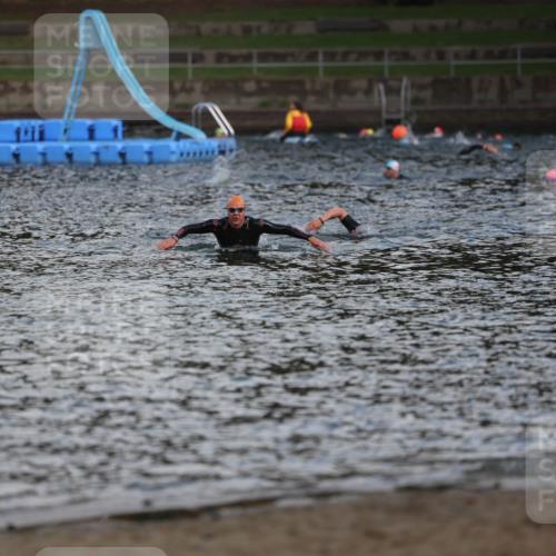 13.09.2026 - Stadtparktriathlon Mo-Foto http://msf.ph/oto/10259503 13.09.2026 11:29:13 Schwimmen  meine-sportfotos.de