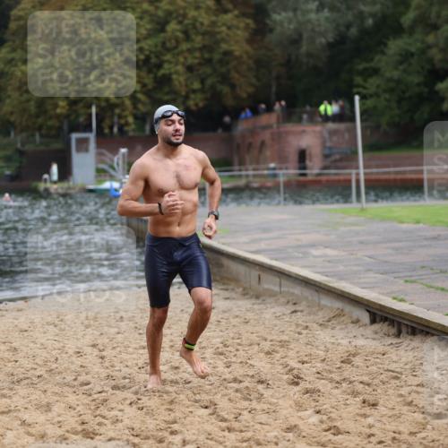 13.09.2026 - Stadtparktriathlon Mo-Foto http://msf.ph/oto/10259507 13.09.2026 11:58:03 Schwimmen 954 meine-sportfotos.de