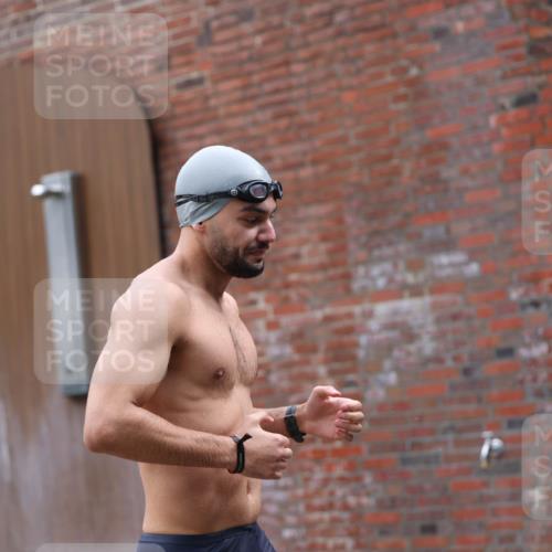 13.09.2026 - Stadtparktriathlon Mo-Foto http://msf.ph/oto/10259523 13.09.2026 11:58:06 Schwimmen 954 meine-sportfotos.de