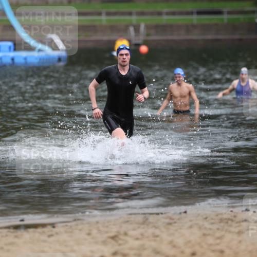 13.09.2026 - Stadtparktriathlon Mo-Foto http://msf.ph/oto/10259525 13.09.2026 11:59:14 Schwimmen 969 meine-sportfotos.de