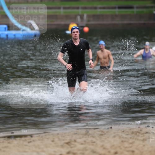 13.09.2026 - Stadtparktriathlon Mo-Foto http://msf.ph/oto/10259527 13.09.2026 11:59:14 Schwimmen 969 meine-sportfotos.de