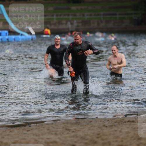 13.09.2026 - Stadtparktriathlon Mo-Foto http://msf.ph/oto/10259556 13.09.2026 11:29:28 Schwimmen 885, 908, 915 meine-sportfotos.de