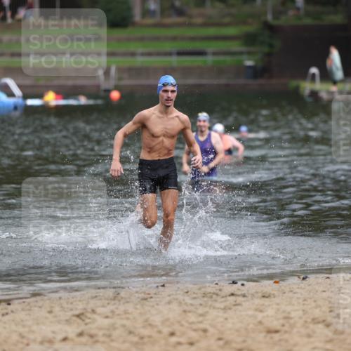 13.09.2026 - Stadtparktriathlon Mo-Foto http://msf.ph/oto/10259557 13.09.2026 11:59:25 Schwimmen 956, 1031 meine-sportfotos.de