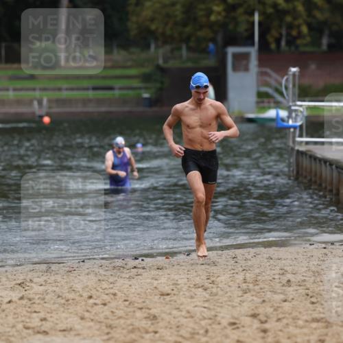 13.09.2026 - Stadtparktriathlon Mo-Foto http://msf.ph/oto/10259566 13.09.2026 11:59:27 Schwimmen 956, 1031 meine-sportfotos.de