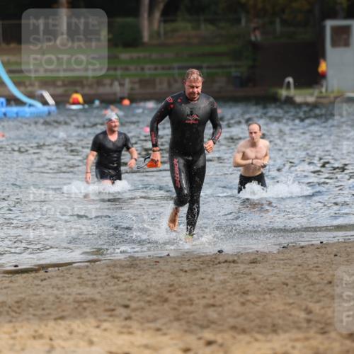 13.09.2026 - Stadtparktriathlon Mo-Foto http://msf.ph/oto/10259567 13.09.2026 11:29:30 Schwimmen 885, 908, 915 meine-sportfotos.de