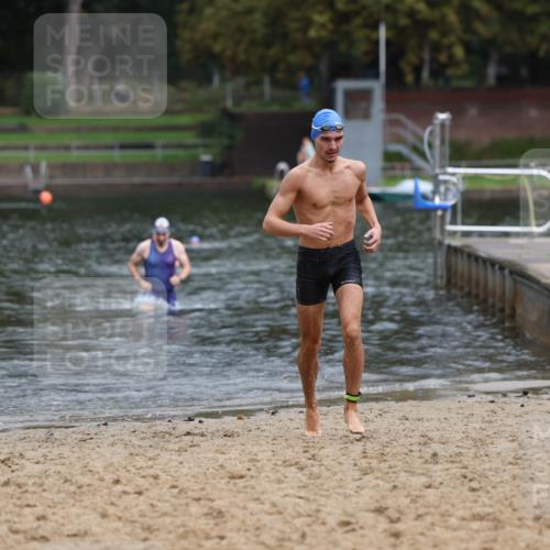 13.09.2026 - Stadtparktriathlon Mo-Foto http://msf.ph/oto/10259569 13.09.2026 11:59:27 Schwimmen 956, 1031 meine-sportfotos.de
