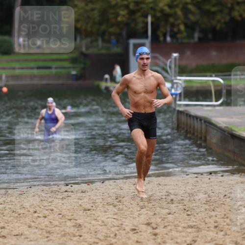 13.09.2026 - Stadtparktriathlon Mo-Foto http://msf.ph/oto/10259571 13.09.2026 11:59:27 Schwimmen 956, 1031 meine-sportfotos.de