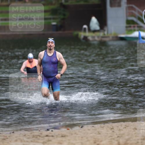 13.09.2026 - Stadtparktriathlon Mo-Foto http://msf.ph/oto/10259582 13.09.2026 11:59:32 Schwimmen 956, 1031 meine-sportfotos.de