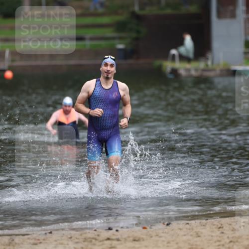 13.09.2026 - Stadtparktriathlon Mo-Foto http://msf.ph/oto/10259586 13.09.2026 11:59:33 Schwimmen 956, 1031 meine-sportfotos.de