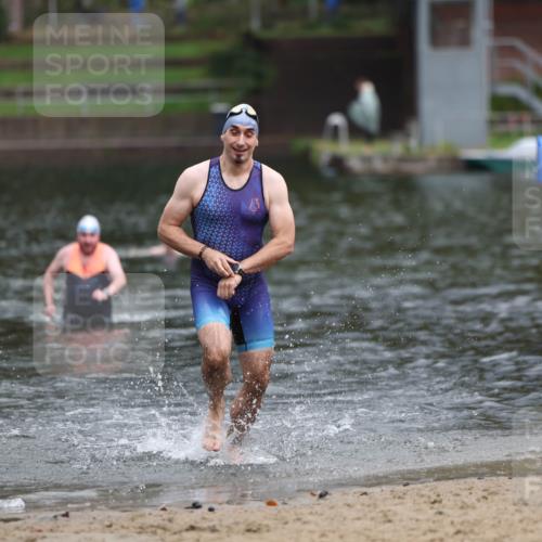 13.09.2026 - Stadtparktriathlon Mo-Foto http://msf.ph/oto/10259591 13.09.2026 11:59:34 Schwimmen 956 meine-sportfotos.de