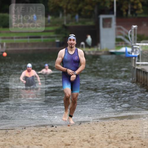 13.09.2026 - Stadtparktriathlon Mo-Foto http://msf.ph/oto/10259594 13.09.2026 11:59:35 Schwimmen 956 meine-sportfotos.de