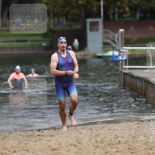 13.09.2026 - Stadtparktriathlon Mo-Foto http://msf.ph/oto/10259596 13.09.2026 11:59:35 Schwimmen 956 meine-sportfotos.de