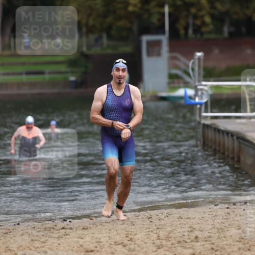 13.09.2026 - Stadtparktriathlon Mo-Foto http://msf.ph/oto/10259598 13.09.2026 11:59:36 Schwimmen 956 meine-sportfotos.de