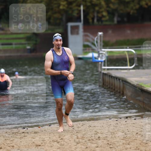 13.09.2026 - Stadtparktriathlon Mo-Foto http://msf.ph/oto/10259600 13.09.2026 11:59:36 Schwimmen 956 meine-sportfotos.de