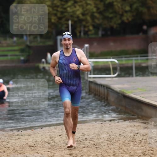13.09.2026 - Stadtparktriathlon Mo-Foto http://msf.ph/oto/10259608 13.09.2026 11:59:37 Schwimmen 956 meine-sportfotos.de