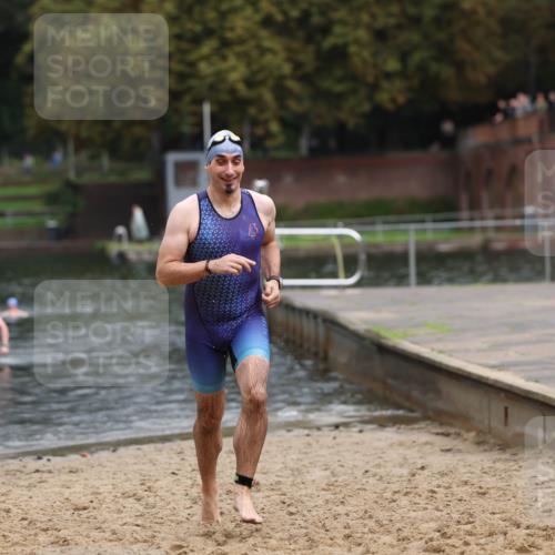 13.09.2026 - Stadtparktriathlon Mo-Foto http://msf.ph/oto/10259610 13.09.2026 11:59:37 Schwimmen 956 meine-sportfotos.de