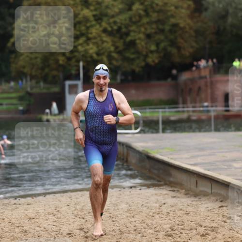 13.09.2026 - Stadtparktriathlon Mo-Foto http://msf.ph/oto/10259613 13.09.2026 11:59:38 Schwimmen 956 meine-sportfotos.de