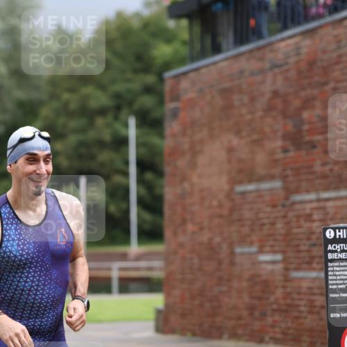 13.09.2026 - Stadtparktriathlon Mo-Foto http://msf.ph/oto/10259623 13.09.2026 11:59:39 Schwimmen 956, 1043 meine-sportfotos.de