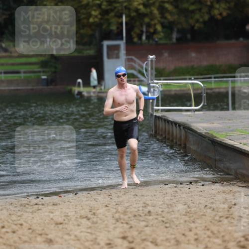 13.09.2026 - Stadtparktriathlon Mo-Foto http://msf.ph/oto/10259653 13.09.2026 11:59:58 Schwimmen 978 meine-sportfotos.de