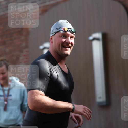 13.09.2026 - Stadtparktriathlon Mo-Foto http://msf.ph/oto/10259658 13.09.2026 11:29:43 Schwimmen 915 meine-sportfotos.de
