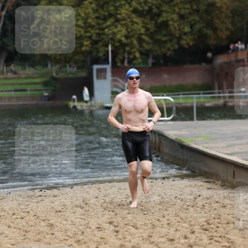 13.09.2026 - Stadtparktriathlon Mo-Foto http://msf.ph/oto/10259662 13.09.2026 12:00:00 Schwimmen 978 meine-sportfotos.de