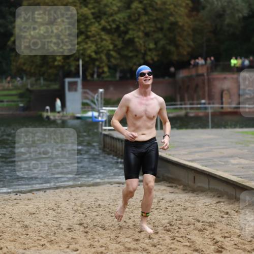 13.09.2026 - Stadtparktriathlon Mo-Foto http://msf.ph/oto/10259667 13.09.2026 12:00:01 Schwimmen 978 meine-sportfotos.de