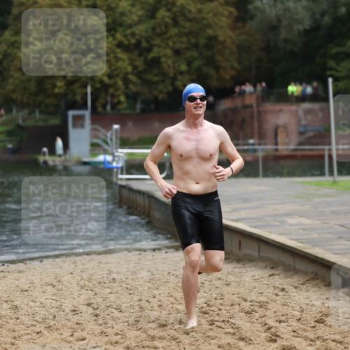 13.09.2026 - Stadtparktriathlon Mo-Foto http://msf.ph/oto/10259669 13.09.2026 12:00:02 Schwimmen 978 meine-sportfotos.de