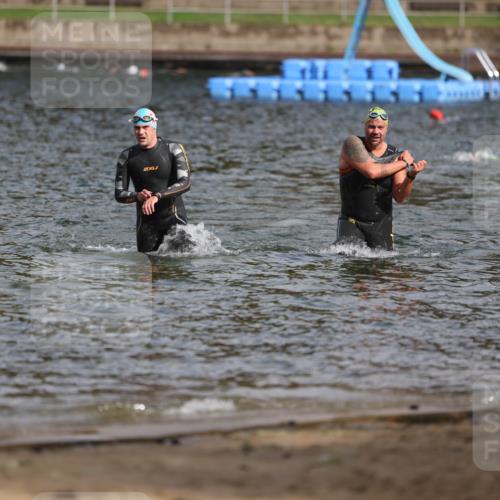 13.09.2026 - Stadtparktriathlon Mo-Foto http://msf.ph/oto/10259670 13.09.2026 11:29:57 Schwimmen 918, 919 meine-sportfotos.de