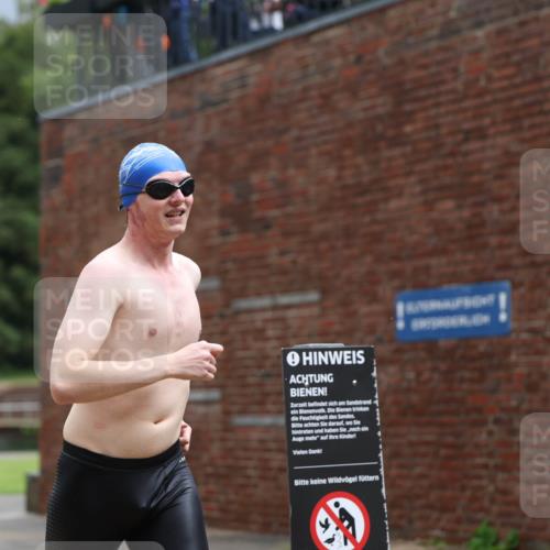 13.09.2026 - Stadtparktriathlon Mo-Foto http://msf.ph/oto/10259679 13.09.2026 12:00:04 Schwimmen 978 meine-sportfotos.de