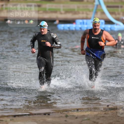 13.09.2026 - Stadtparktriathlon Mo-Foto http://msf.ph/oto/10259691 13.09.2026 11:30:02 Schwimmen 918, 919 meine-sportfotos.de
