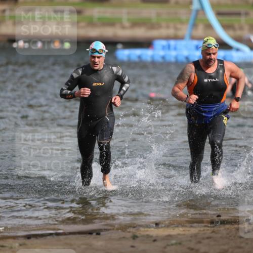 13.09.2026 - Stadtparktriathlon Mo-Foto http://msf.ph/oto/10259694 13.09.2026 11:30:02 Schwimmen 918, 919 meine-sportfotos.de