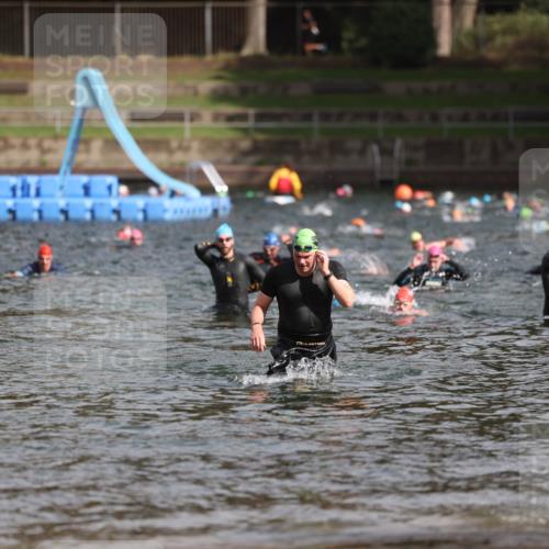 13.09.2026 - Stadtparktriathlon Mo-Foto http://msf.ph/oto/10259724 13.09.2026 11:30:19 Schwimmen 897 meine-sportfotos.de
