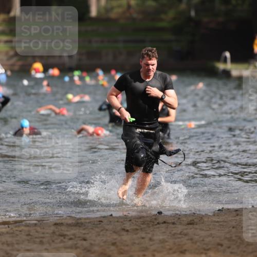 13.09.2026 - Stadtparktriathlon Mo-Foto http://msf.ph/oto/10259750 13.09.2026 11:30:26 Schwimmen 891, 897, 927 meine-sportfotos.de