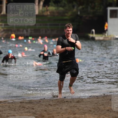 13.09.2026 - Stadtparktriathlon Mo-Foto http://msf.ph/oto/10259751 13.09.2026 11:30:26 Schwimmen 891, 897, 927 meine-sportfotos.de