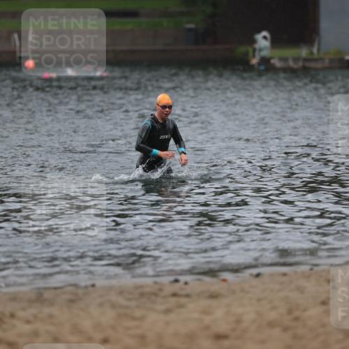 13.09.2026 - Stadtparktriathlon Mo-Foto http://msf.ph/oto/10259761 13.09.2026 12:09:38 Schwimmen 1121 meine-sportfotos.de
