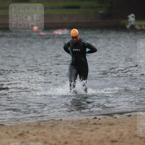 13.09.2026 - Stadtparktriathlon Mo-Foto http://msf.ph/oto/10259766 13.09.2026 12:09:43 Schwimmen 1121 meine-sportfotos.de