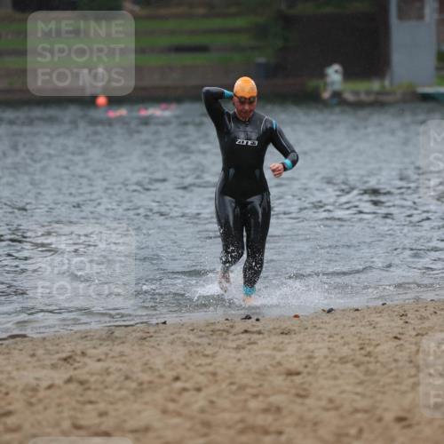 13.09.2026 - Stadtparktriathlon Mo-Foto http://msf.ph/oto/10259772 13.09.2026 12:09:45 Schwimmen 1121 meine-sportfotos.de