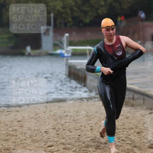 13.09.2026 - Stadtparktriathlon Mo-Foto http://msf.ph/oto/10259786 13.09.2026 12:09:49 Schwimmen 1121 meine-sportfotos.de