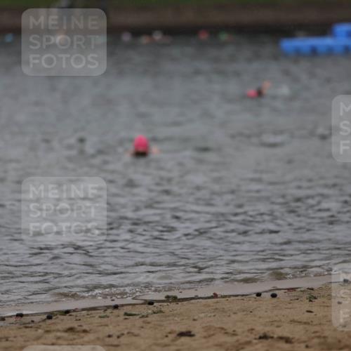 13.09.2026 - Stadtparktriathlon Mo-Foto http://msf.ph/oto/10259789 13.09.2026 12:10:28 Schwimmen  meine-sportfotos.de