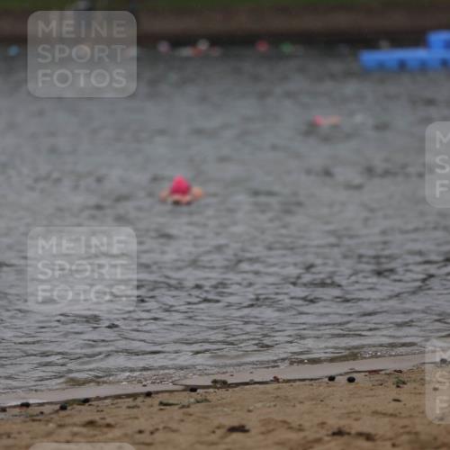 13.09.2026 - Stadtparktriathlon Mo-Foto http://msf.ph/oto/10259790 13.09.2026 12:10:28 Schwimmen  meine-sportfotos.de